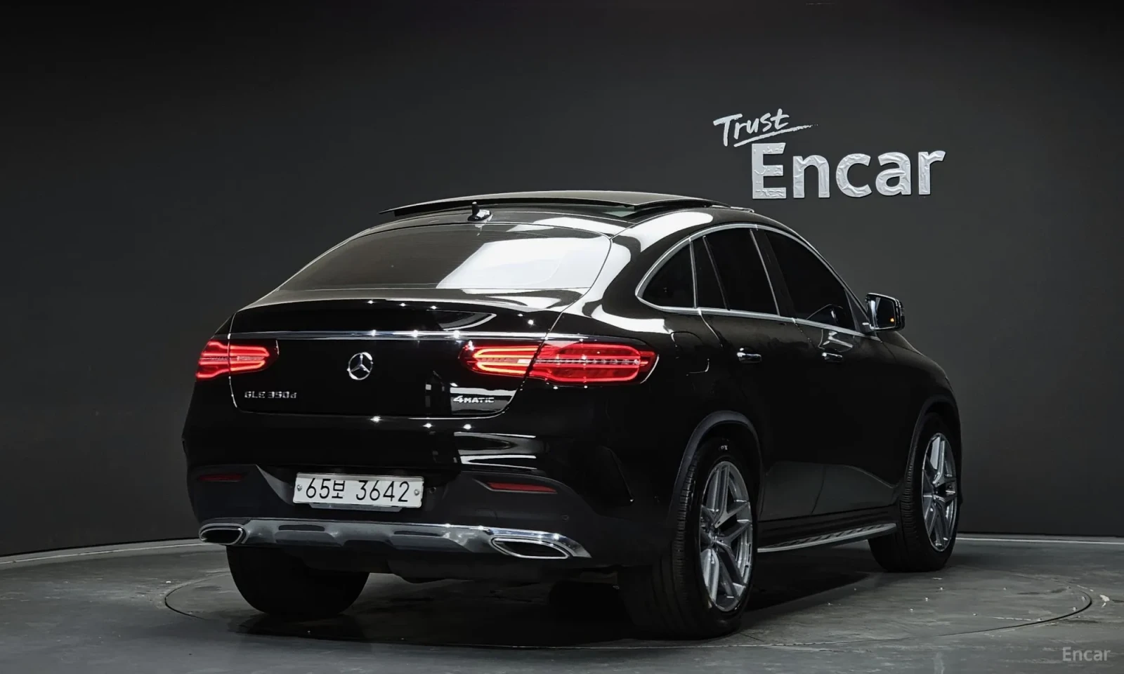Mercedes-Benz GLE 350 AMG-LINE* TELEVIZORI* TEXNOTESTOVE, снимка 2 - Автомобили и джипове - 55202294