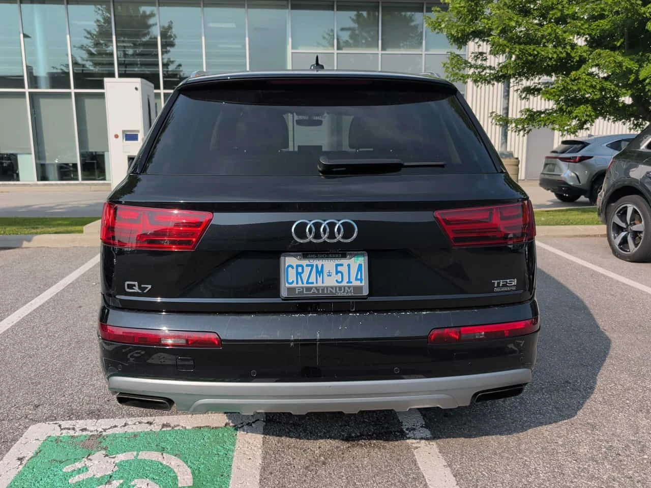Audi Q7 * 3.0T Progressiv * CARFAX * ОПЦИЯ ЗА ФИНАНСИРАНЕ , снимка 4 - Автомобили и джипове - 55335284