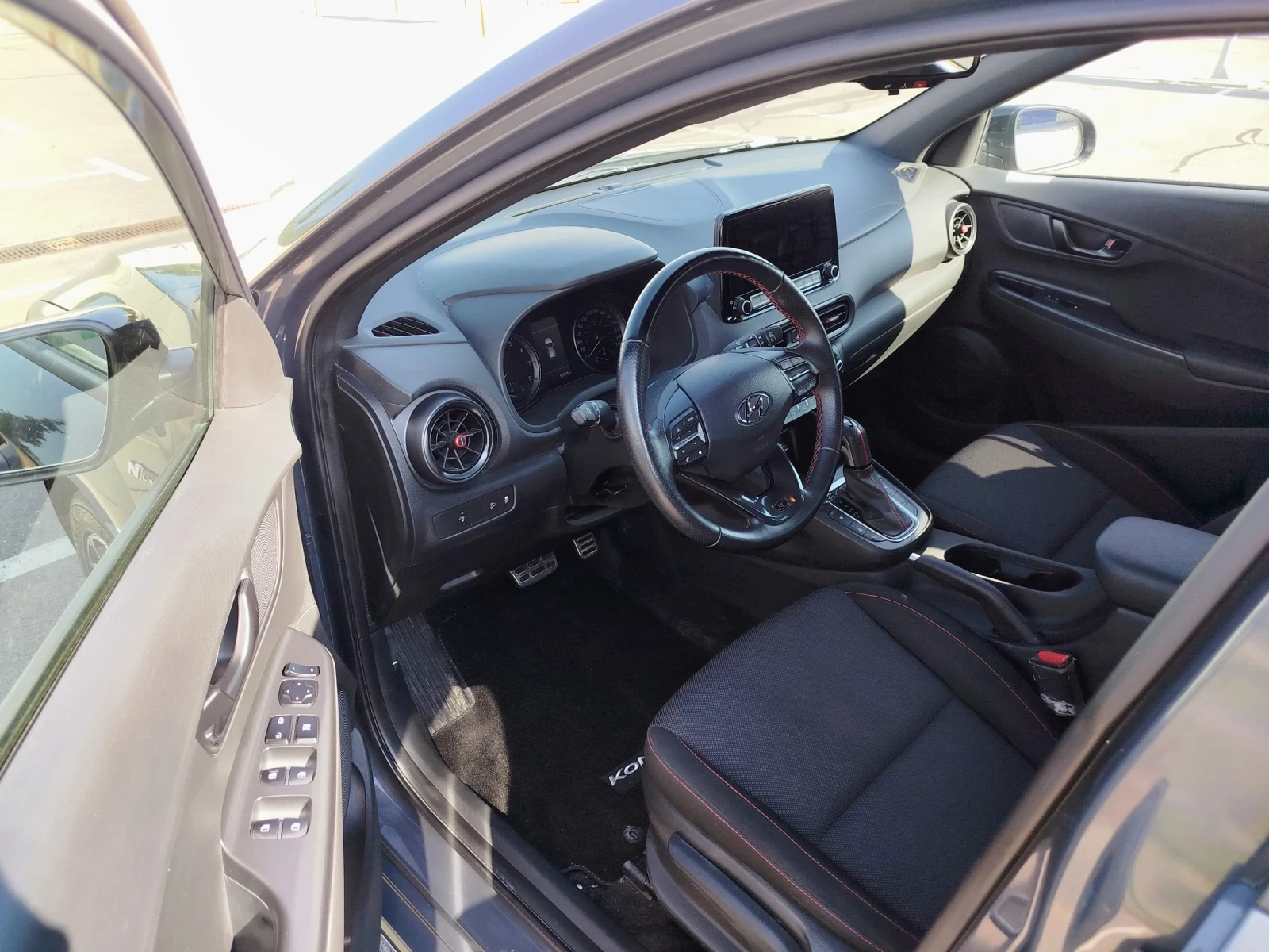 Hyundai Kona N-line 1.6 4x4, снимка 9 - Автомобили и джипове - 55532220