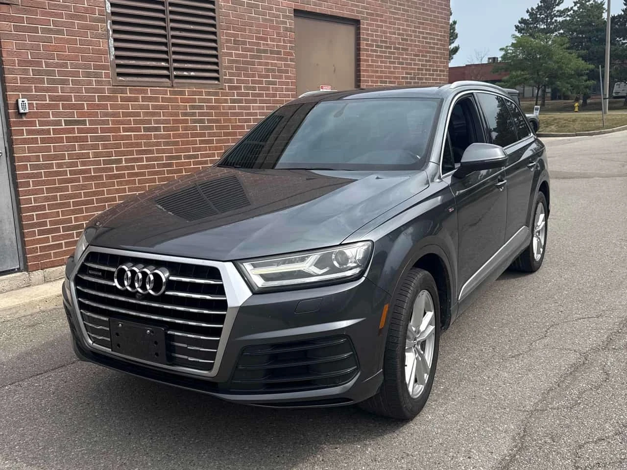 Audi Q7 * 3.0T Progressiv * CARFAX * БЕЗ ПЪРВОНАЧАЛНА ВНОС