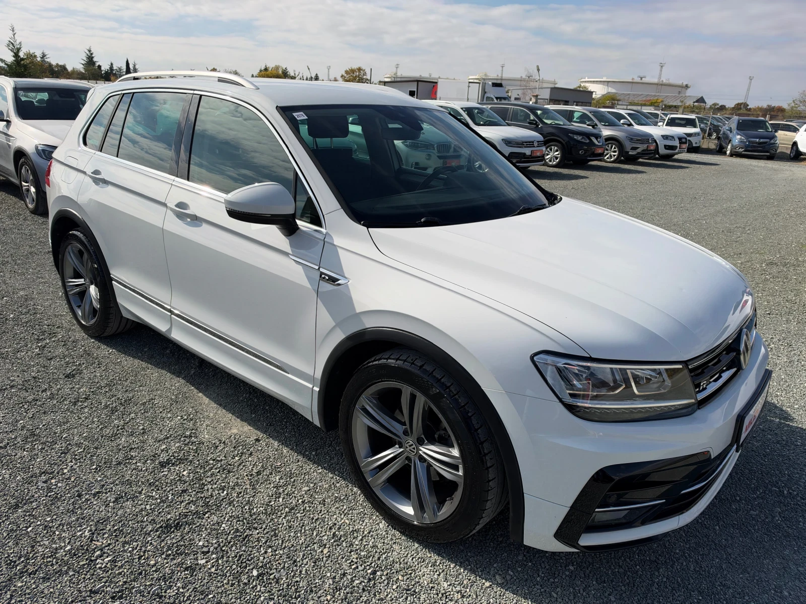 VW Tiguan (KATO ����)^(R-Line) | Mobile.bg � ����������� 3