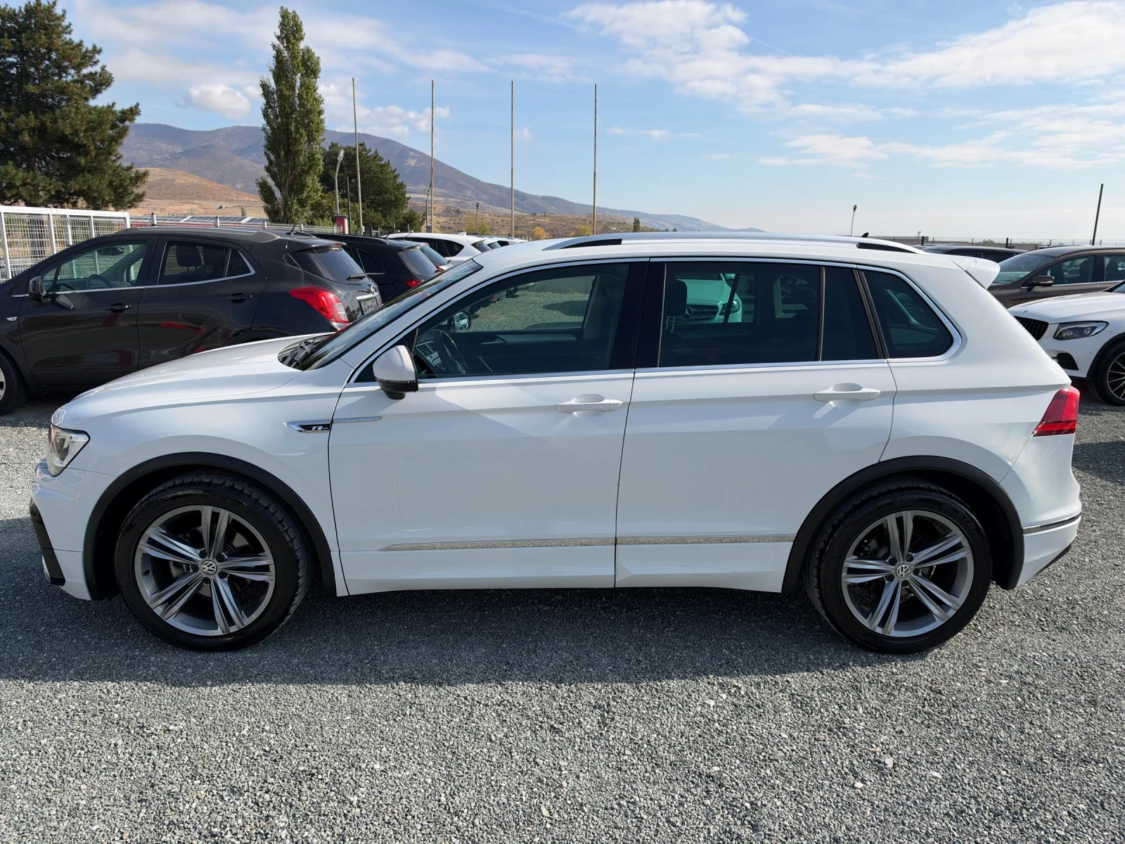 VW Tiguan (KATO ����)^(R-Line) | Mobile.bg � ����������� 10