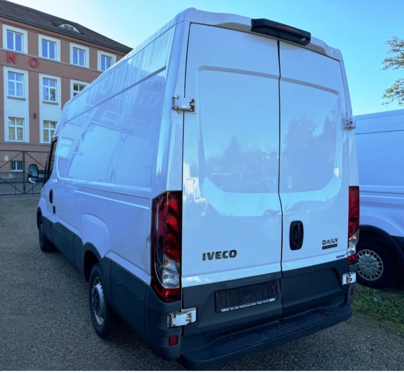 Iveco Daily 35S16* HI-MATIC* ХЛАДИЛЕН-25* КЛИМАТРОНИК, снимка 4 - Бусове и автобуси - 49501270