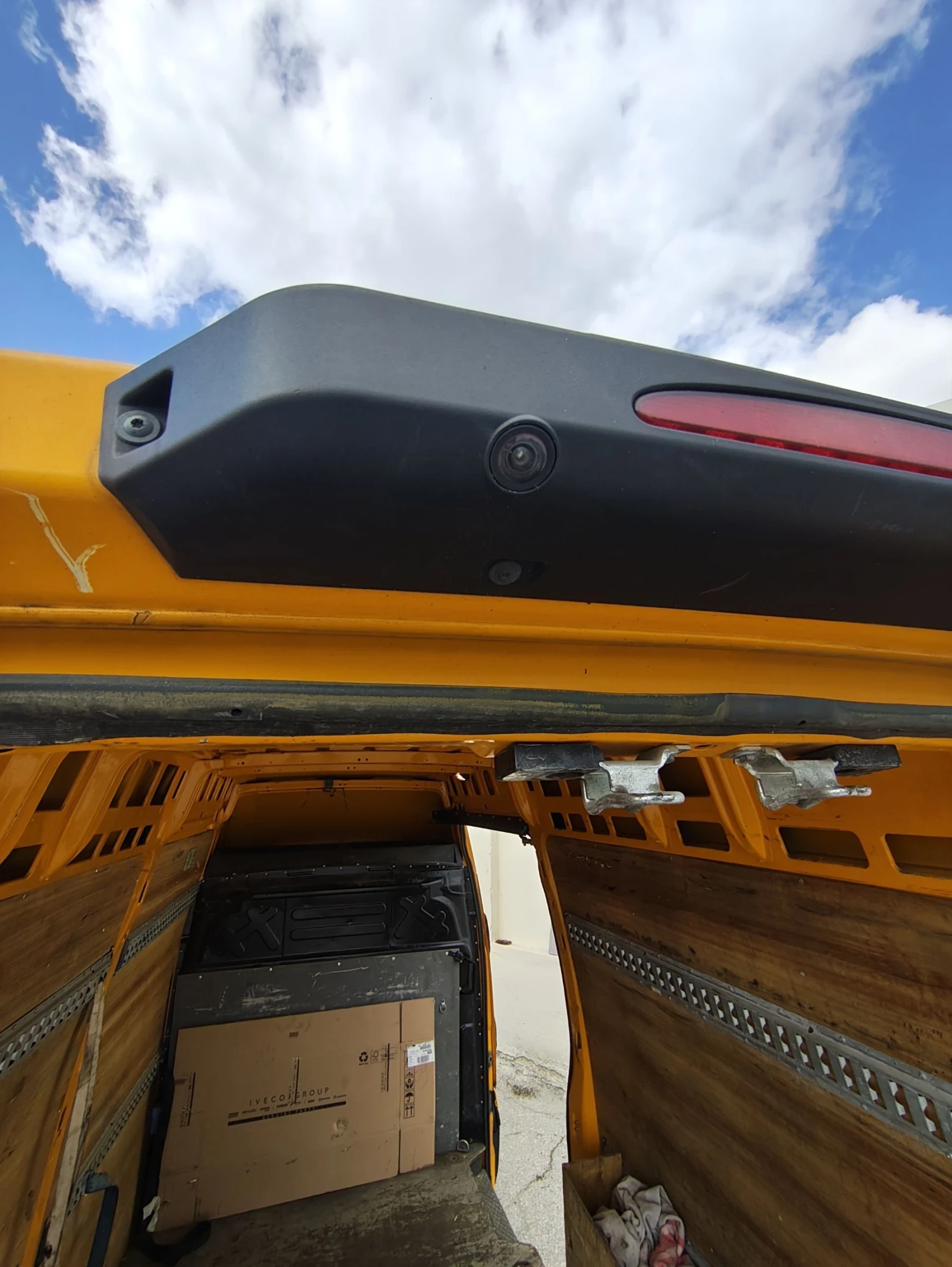 Iveco 35s16 БОРД, КЛИМА Daily, снимка 17 - Бусове и автобуси - 53636579