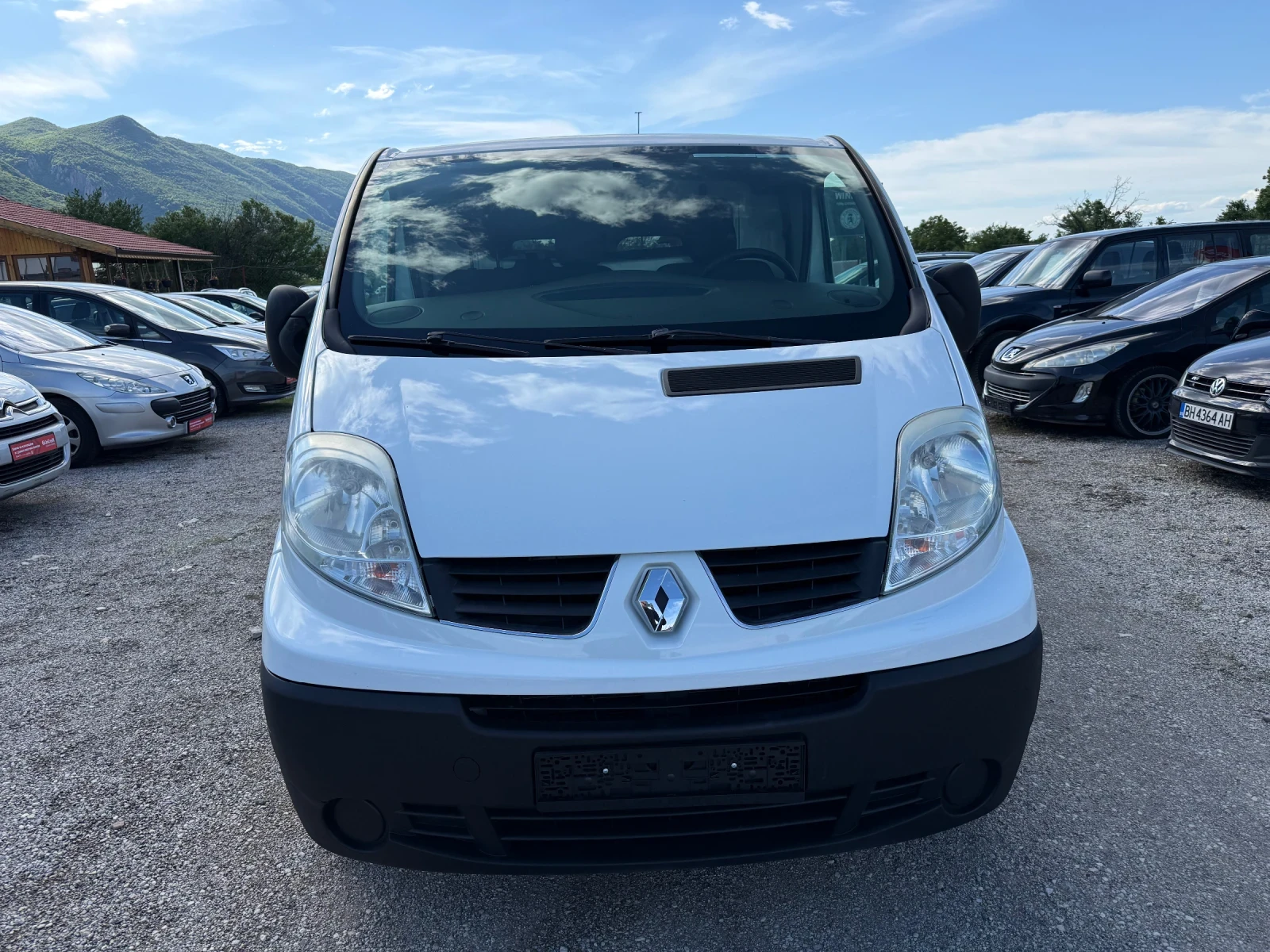 Renault Trafic 2.0 D 114 к.с. ДЪЛГА БАЗА ЕВРО 5, снимка 3 - Бусове и автобуси - 54542129