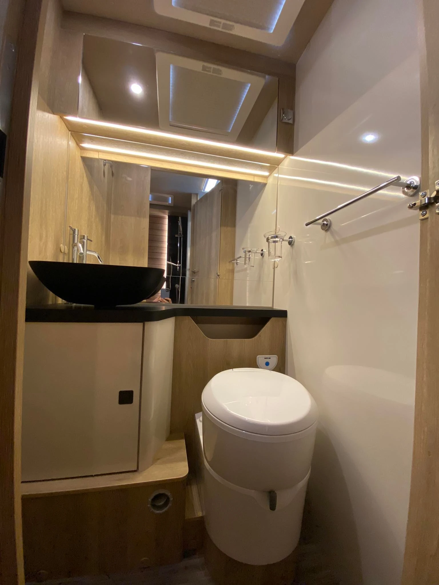 Кемпер Mobilvetta KEA P86 Солар Медия Камера - изображение 7