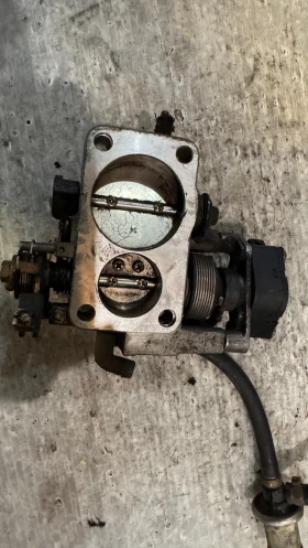 Дроселова Клапа за VW Golf 3 1995 , снимка 2 - Части - 53036420