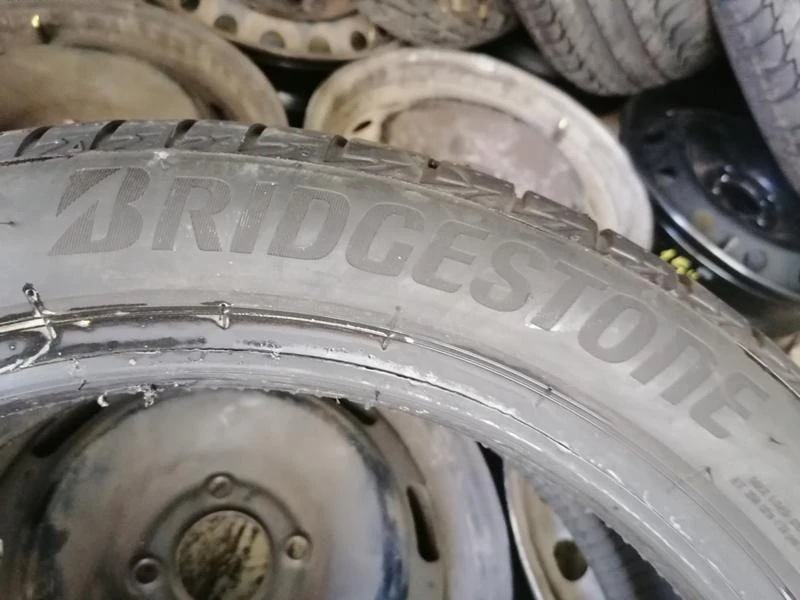 Гуми Летни 225/45R18, снимка 4 - Гуми и джанти - 29600571