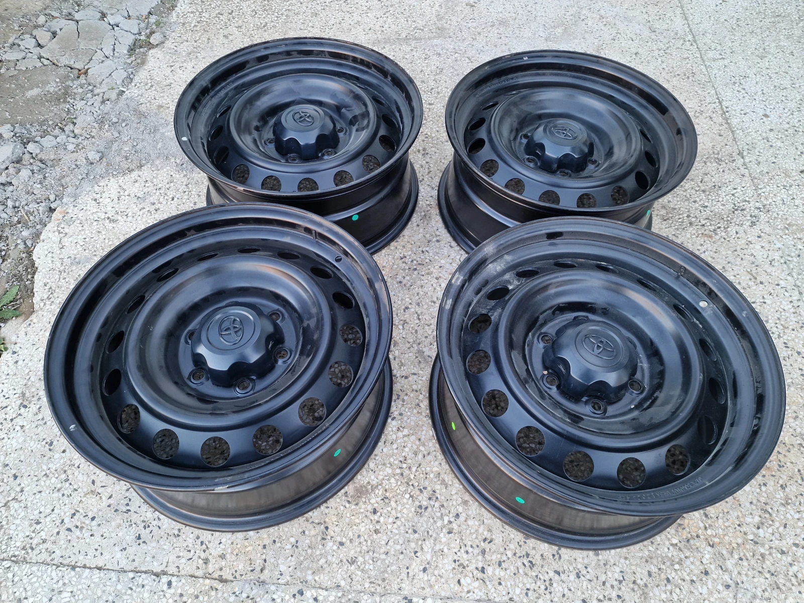   Toyota Hilux | Mobile.bg   1