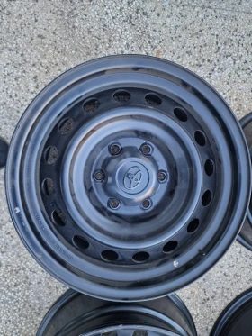   Toyota Hilux | Mobile.bg    3