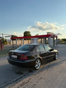 Mercedes-Benz C 220, снимка 7