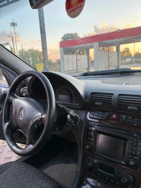 Mercedes-Benz C 220, снимка 14
