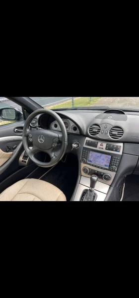 Обява за продажба на Mercedes-Benz CLK 320 ~18 360 лв. - изображение 9