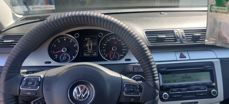 VW Passat 1, 4 bifuel, снимка 5 - Автомобили и джипове - 45603693