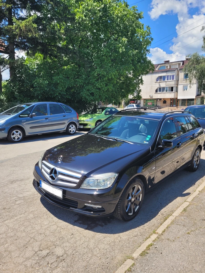 Mercedes-Benz C 220, снимка 3 - Автомобили и джипове - 47827732