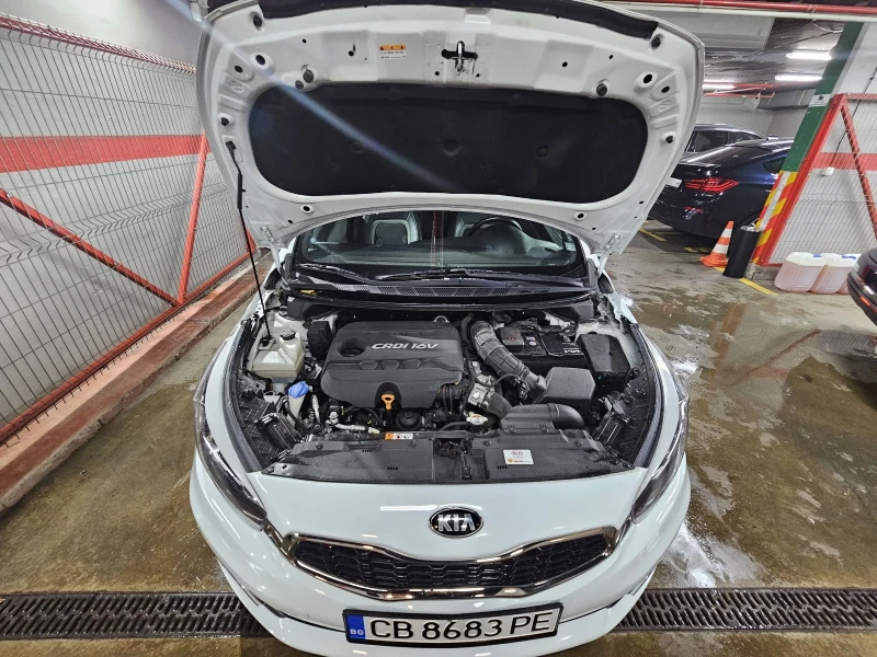 Kia Pro ceed 1.6 CRDI GT Line 6ск., снимка 8 - Автомобили и джипове - 48013742