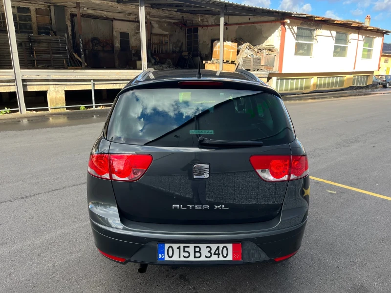 Seat Altea XL 1.6TDI 105hp * Bluetooth * Сервизна история, снимка 4 - Автомобили и джипове - 48081661