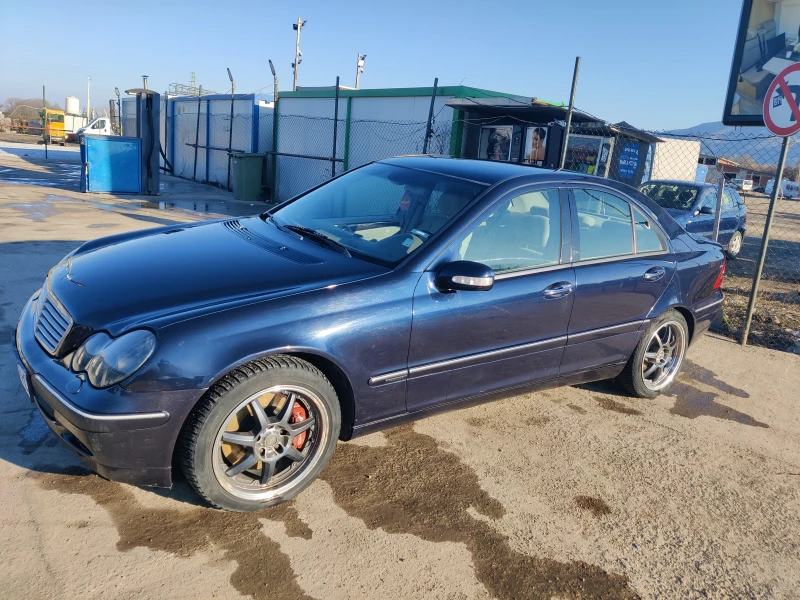 Mercedes-Benz C 220, снимка 2 - Автомобили и джипове - 49365316