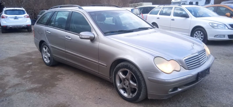 Mercedes-Benz C 220 2.2 д елеганс, снимка 2 - Автомобили и джипове - 49458145