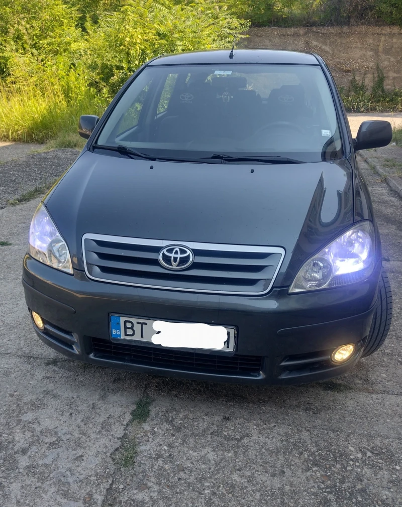 Toyota Avensis verso, снимка 3 - Автомобили и джипове - 49564830