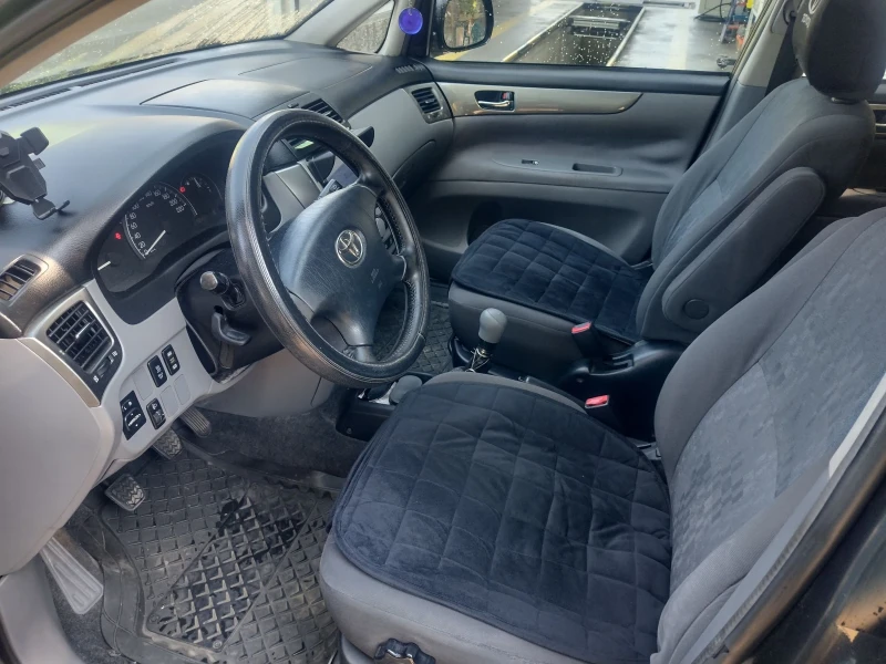 Toyota Avensis verso, снимка 5 - Автомобили и джипове - 49564830