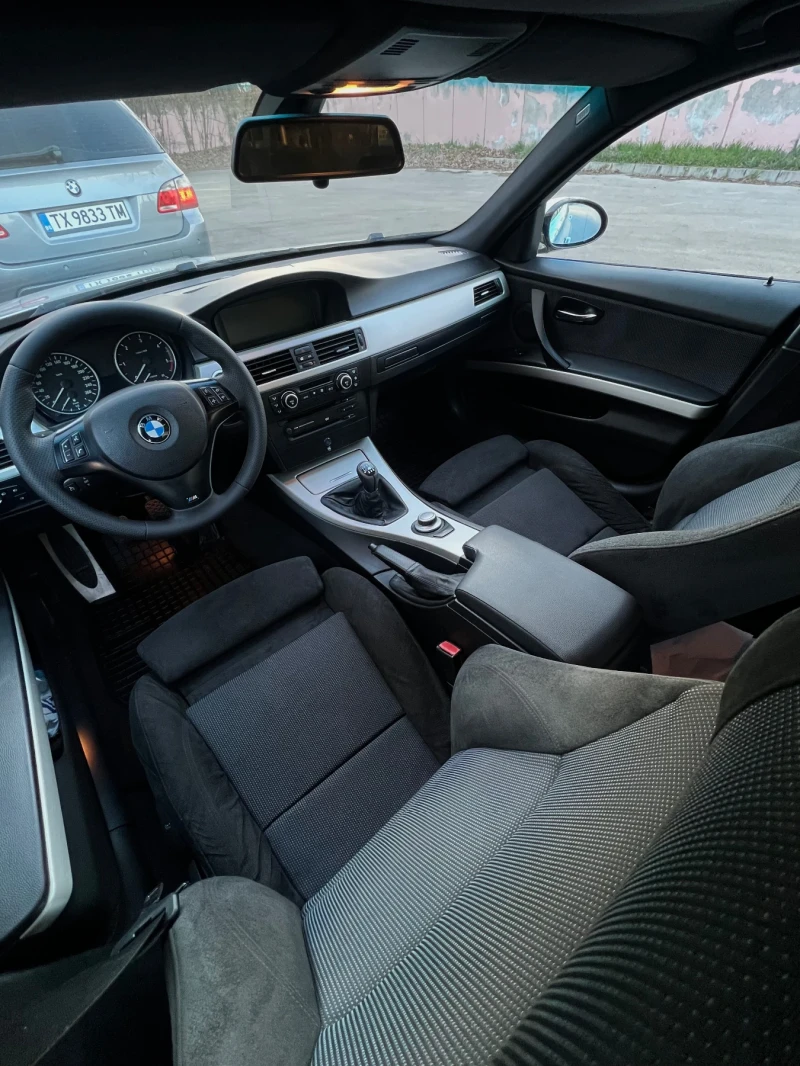 BMW 320 M-pack Navi, снимка 5 - Автомобили и джипове - 49567000