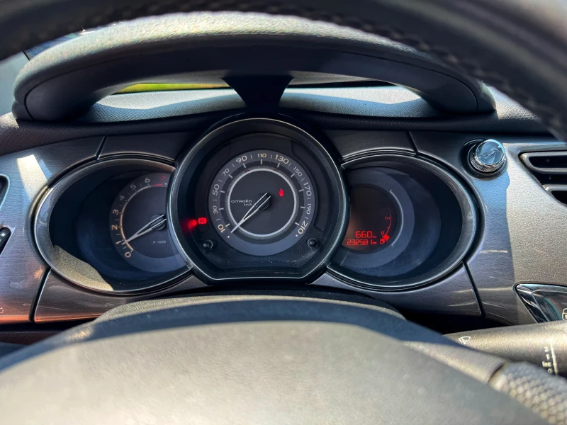 Citroen C3 1.4 GPL EXCLUSIVE/Navi ТОП ЦЕНА, снимка 4 - Автомобили и джипове - 52669463