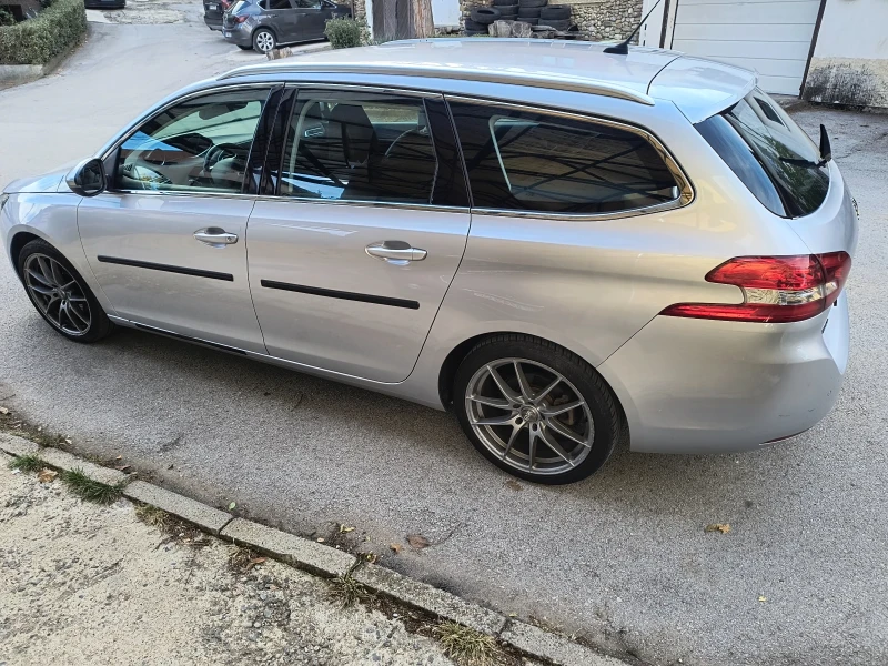 Peugeot 308 1.2i STT, снимка 5 - Автомобили и джипове - 52420587