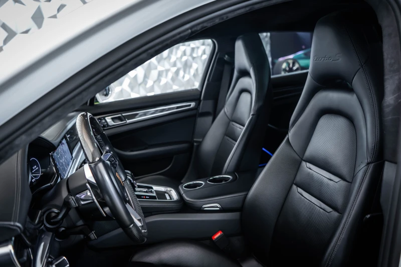 Porsche Panamera Turbo S E-Hybrid, снимка 13 - Автомобили и джипове - 52307886