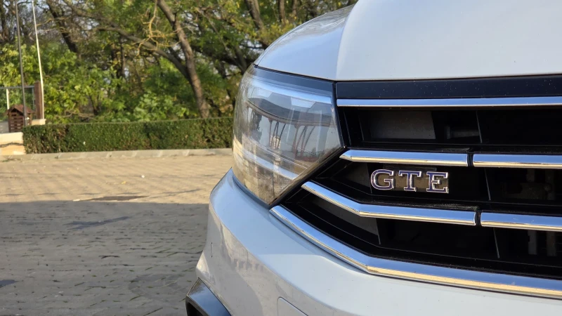 VW Passat GTE 1.4TSI PLUG-IN HYBRID, снимка 4 - Автомобили и джипове - 52557955
