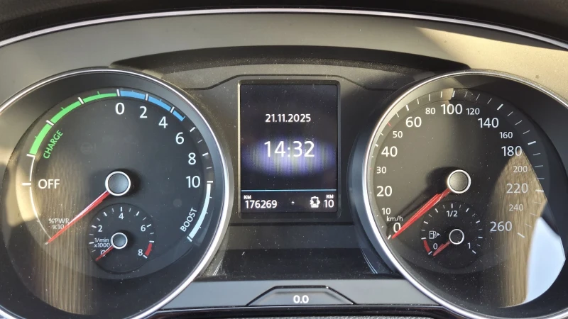 VW Passat GTE 1.4TSI PLUG-IN HYBRID, снимка 11 - Автомобили и джипове - 52557955