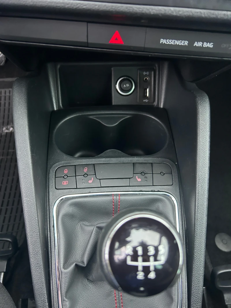 Seat Ibiza 1.2i FR euro 6, снимка 13 - Автомобили и джипове - 52703014