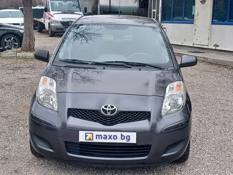 Toyota Yaris 1.0, снимка 1 - Автомобили и джипове - 52755621