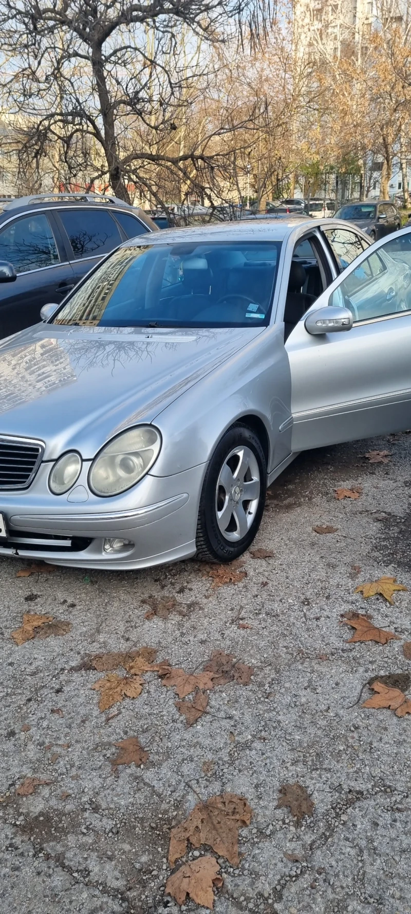 Mercedes-Benz E 270 Elegance, снимка 8 - Автомобили и джипове - 52773782