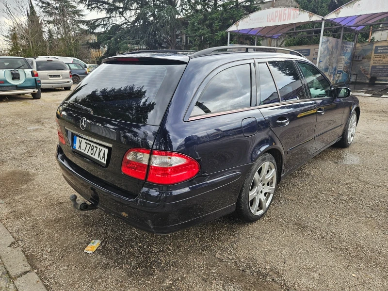 Mercedes-Benz E 220, снимка 4 - Автомобили и джипове - 53013542