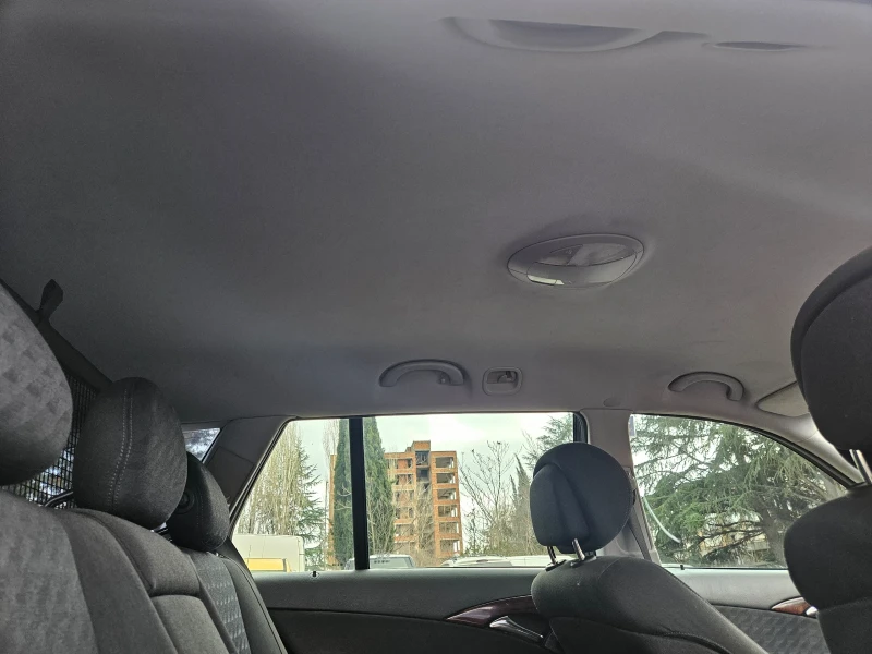 Mercedes-Benz E 220, снимка 8 - Автомобили и джипове - 53013542