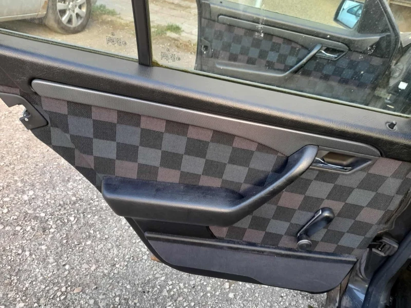 Mercedes-Benz 220, снимка 7 - Автомобили и джипове - 53182040