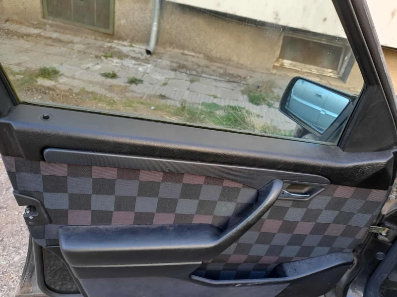 Mercedes-Benz 220, снимка 5 - Автомобили и джипове - 53182040