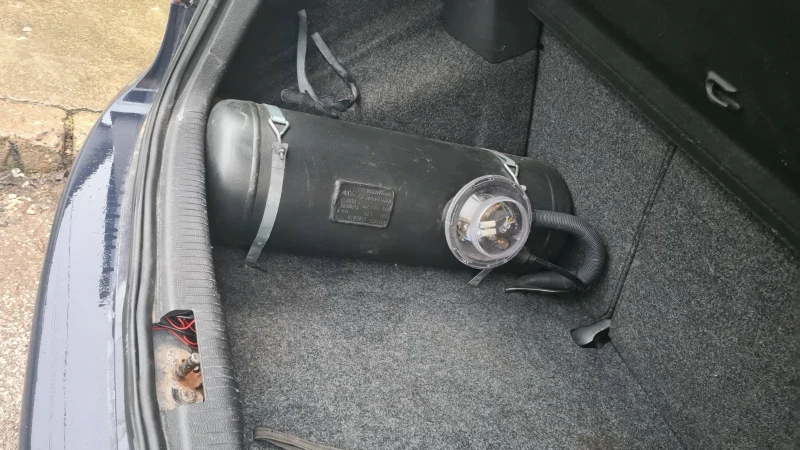 VW Golf 1.4 , снимка 6 - Автомобили и джипове - 53439414