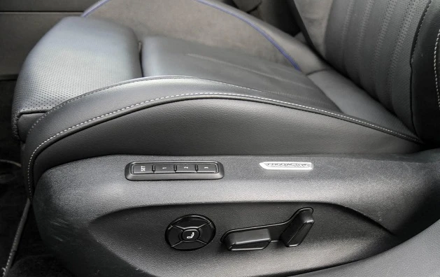 VW Passat Variant 2.0 TSI 4Motion = R-Line = Гаранция - изображение 3