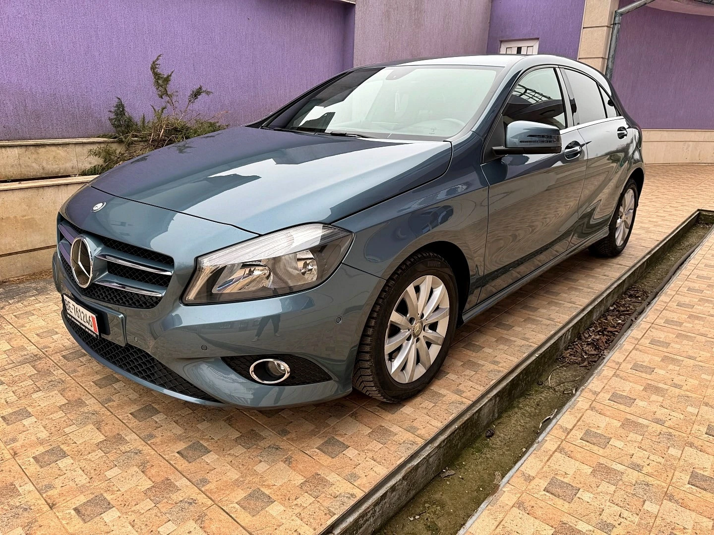 Mercedes-Benz A 180 Швейцария, снимка 1