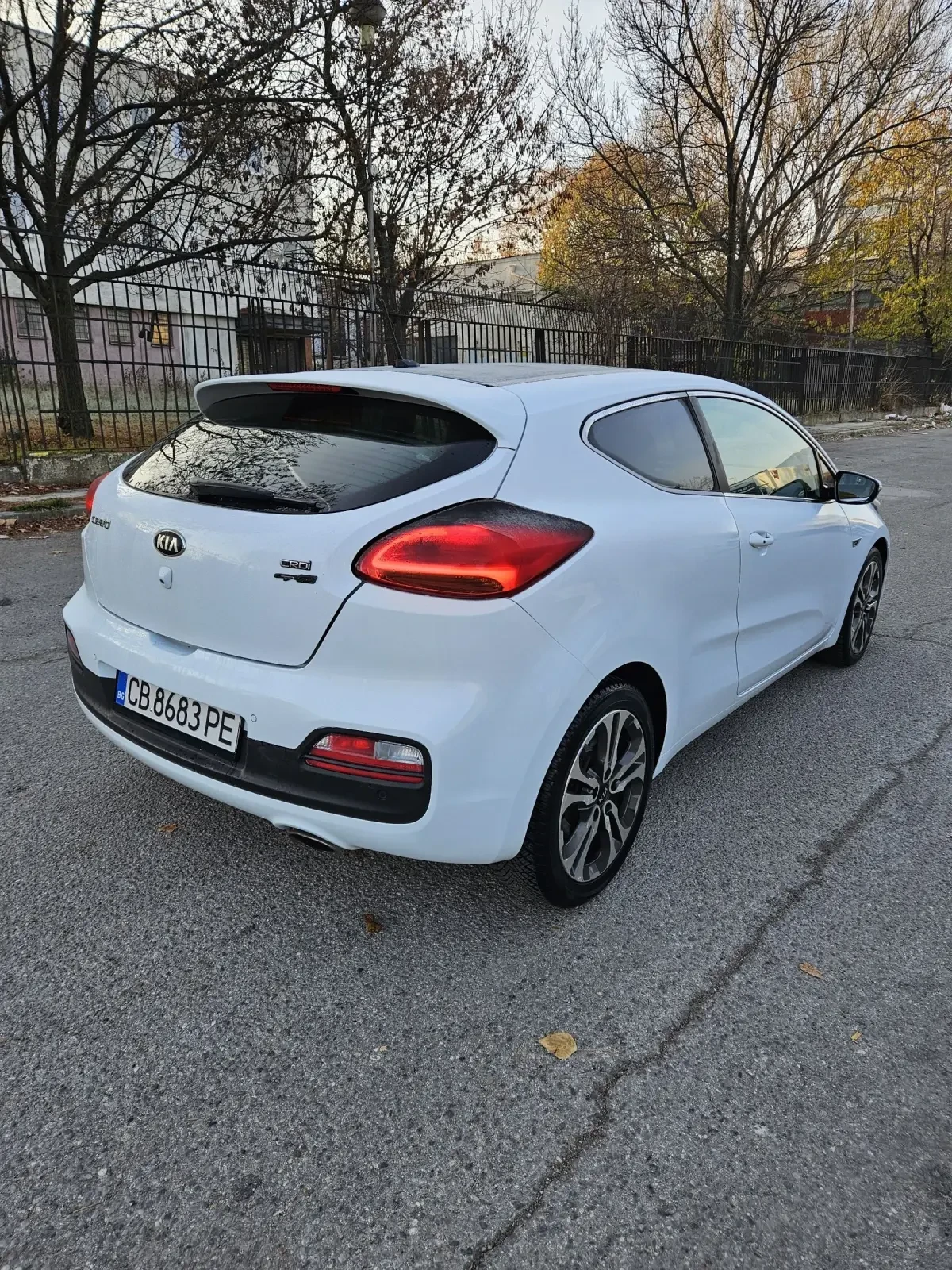 Kia Pro ceed 1.6 CRDI GT Line 6ск. - изображение 3