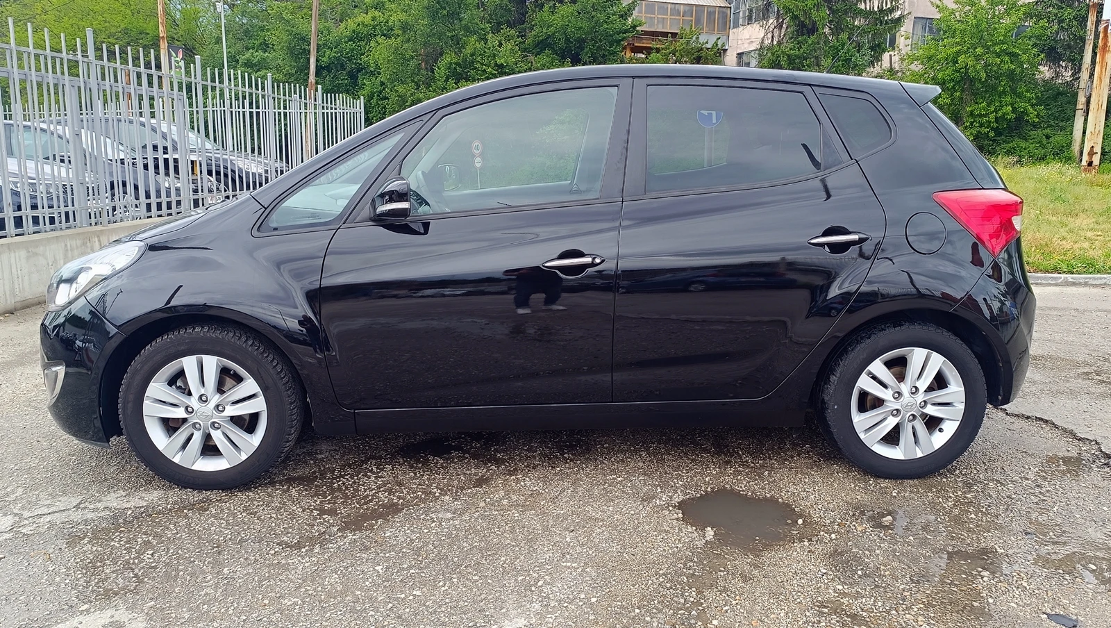 Hyundai Ix20 1.6i Aut. - изображение 2