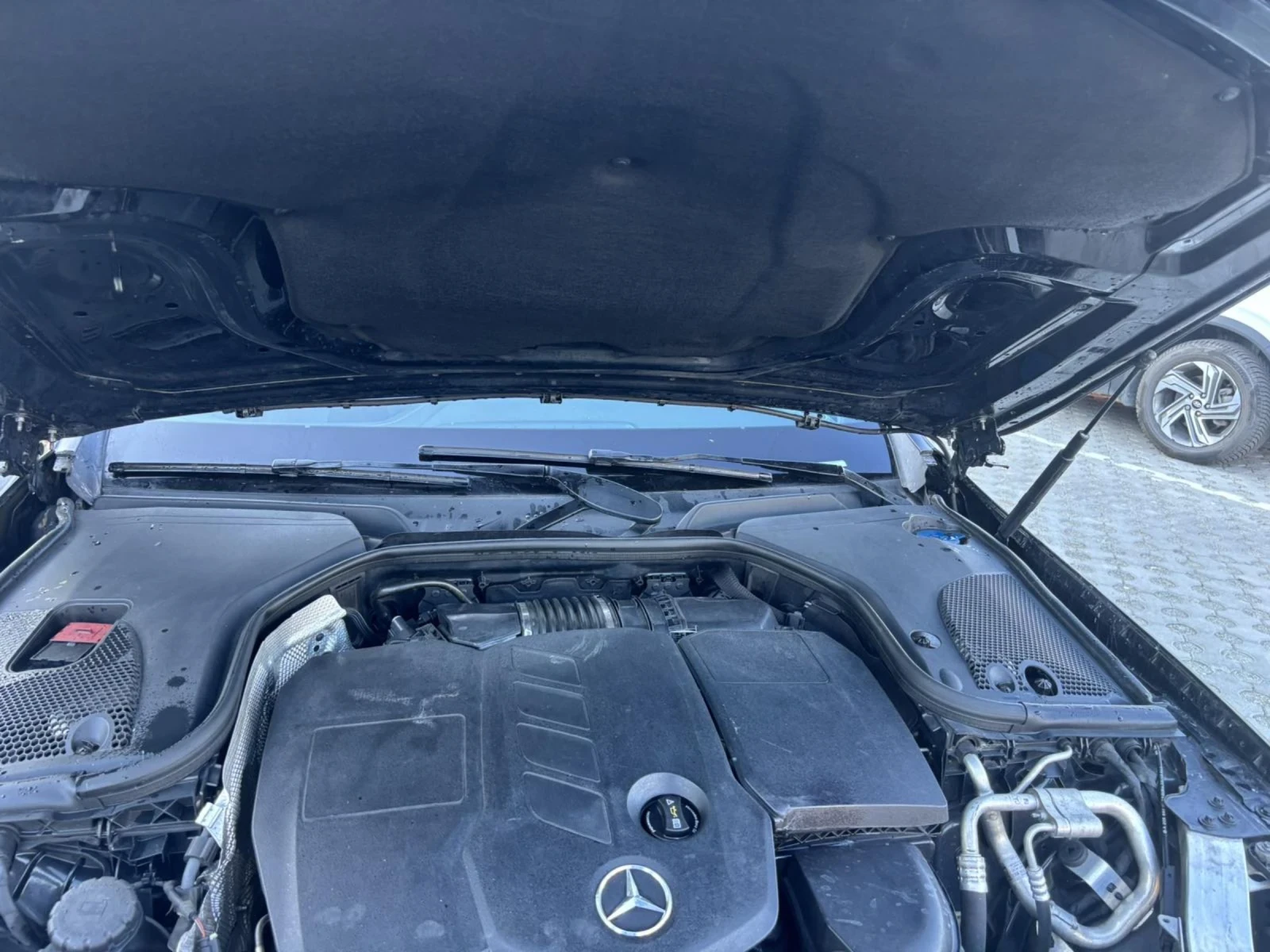Mercedes-Benz E 200  - изображение 4