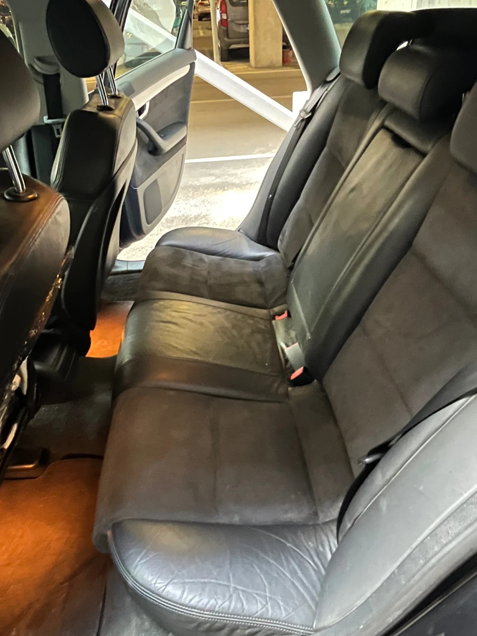 Audi A4 2.0 TDI- 8клапана- S-Line ВСИЧКИ ЕКСТРИ - изображение 9