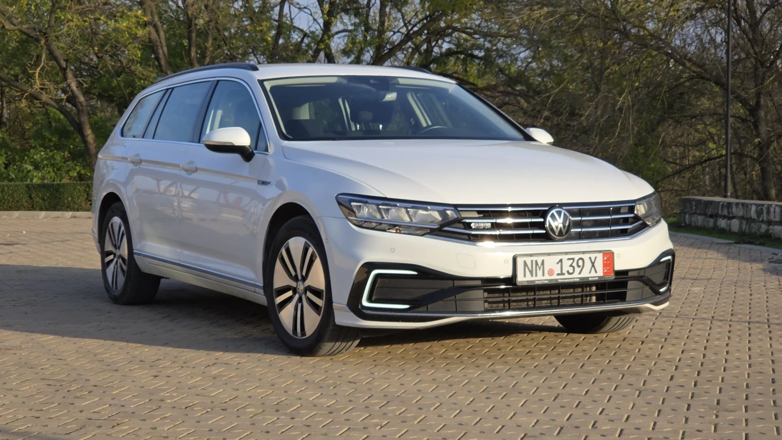 VW Passat GTE 1.4TSI PLUG-IN HYBRID | Mobile.bg   5