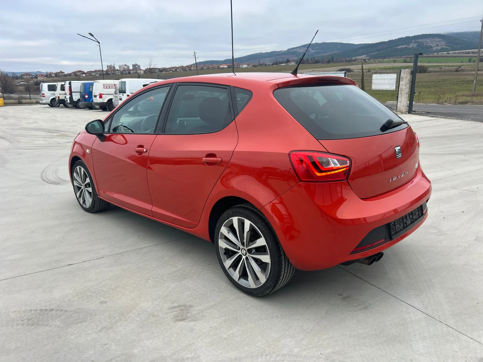 Seat Ibiza 1.2i FR euro 6 - изображение 4