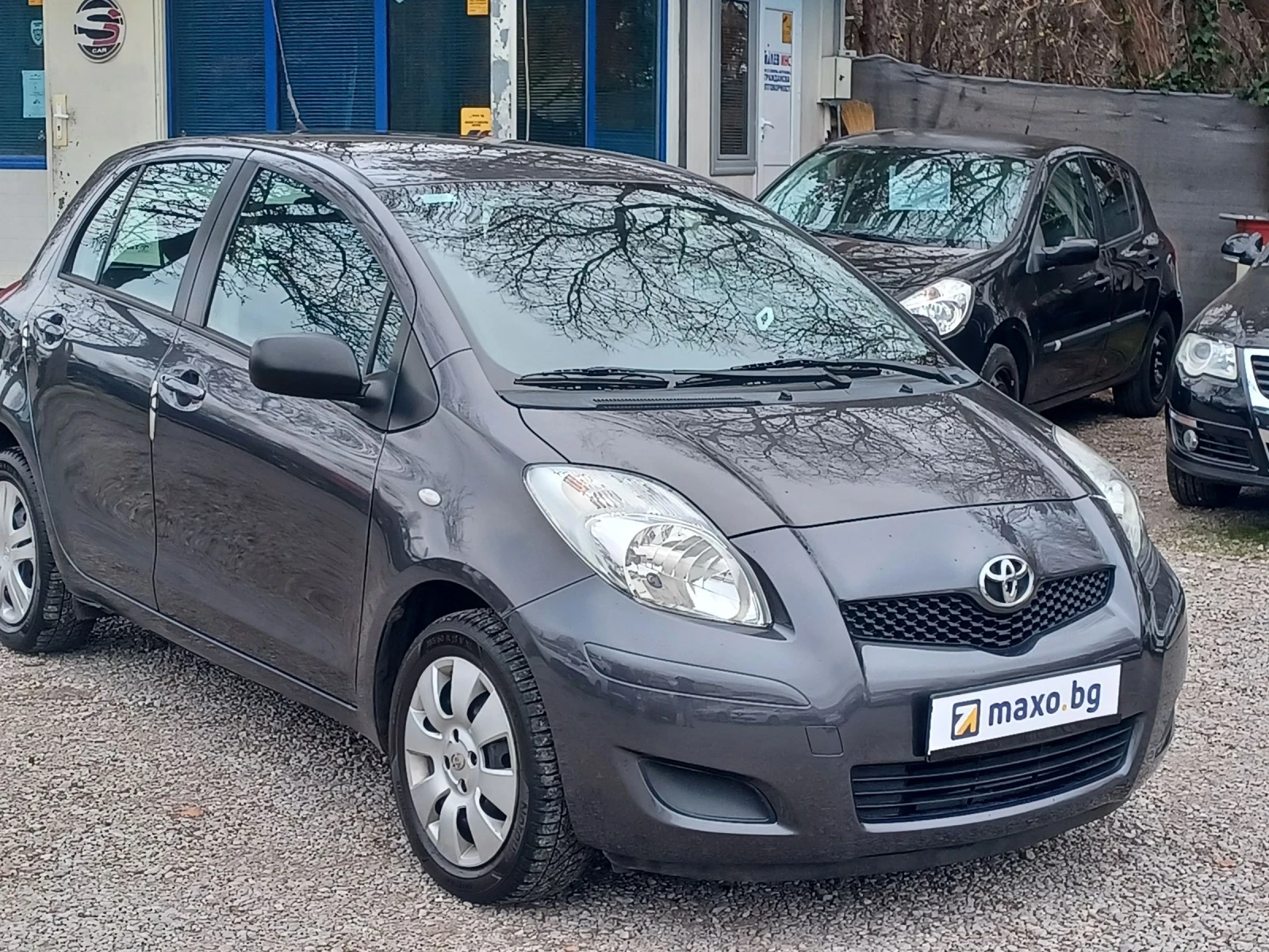 Toyota Yaris 1.0 - изображение 6