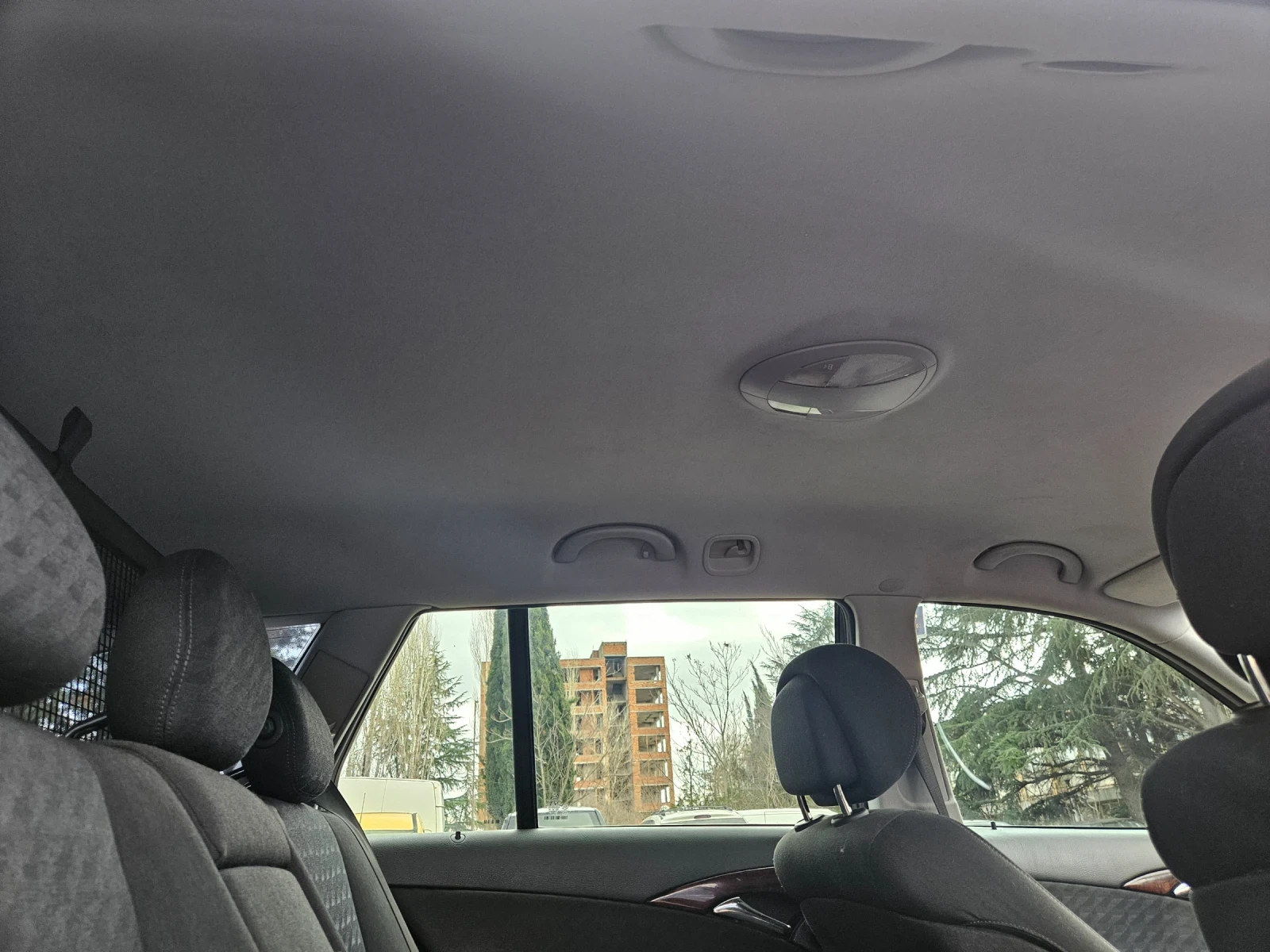 Mercedes-Benz E 220  - изображение 8