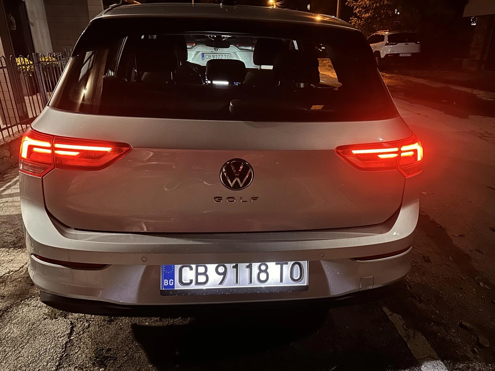 VW Golf 8 - 2.0TDI automat - изображение 10